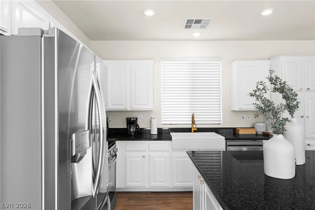 10242 Garden State, Las Vegas, NV 89135