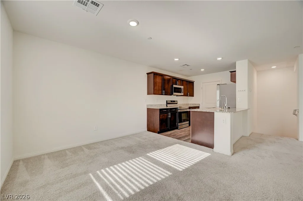 6944 Skyline Blue, North Las Vegas, NV 89086