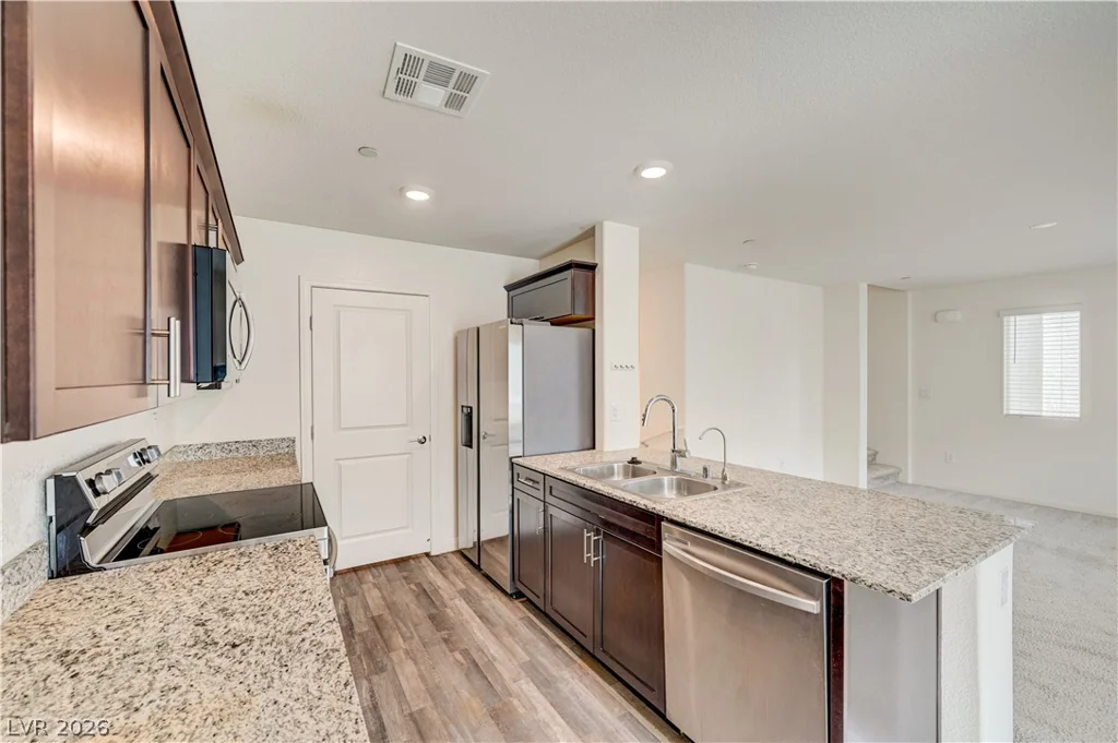 6944 Skyline Blue, North Las Vegas, NV 89086