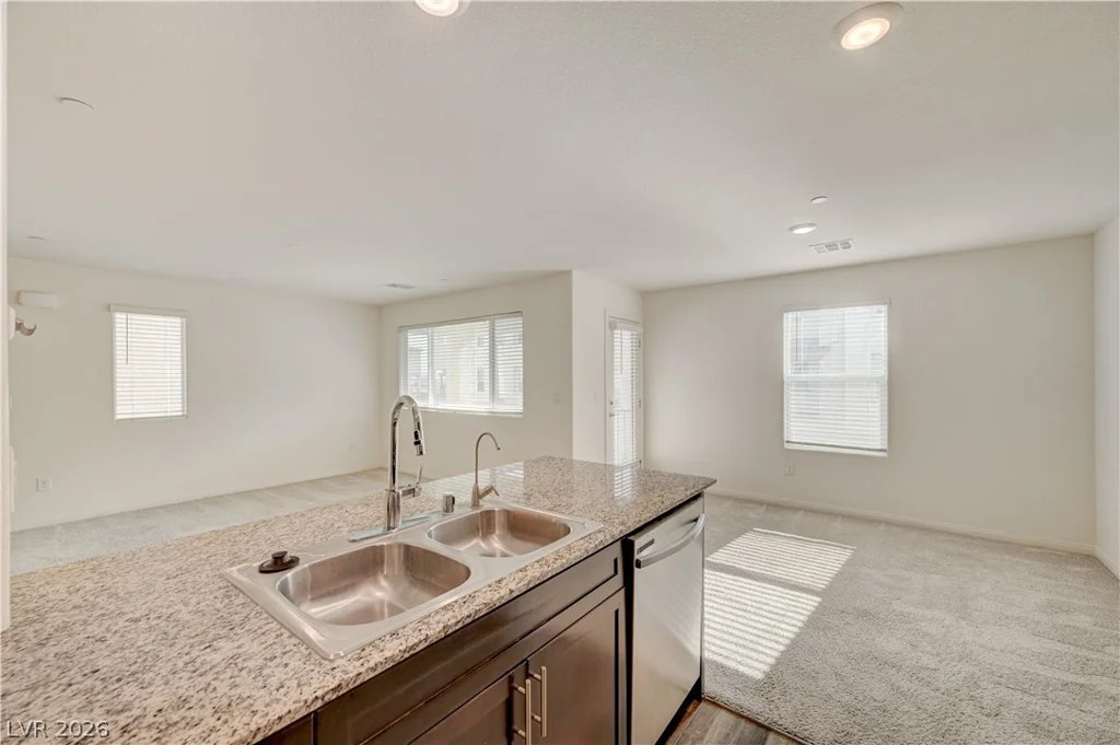 6944 Skyline Blue, North Las Vegas, NV 89086