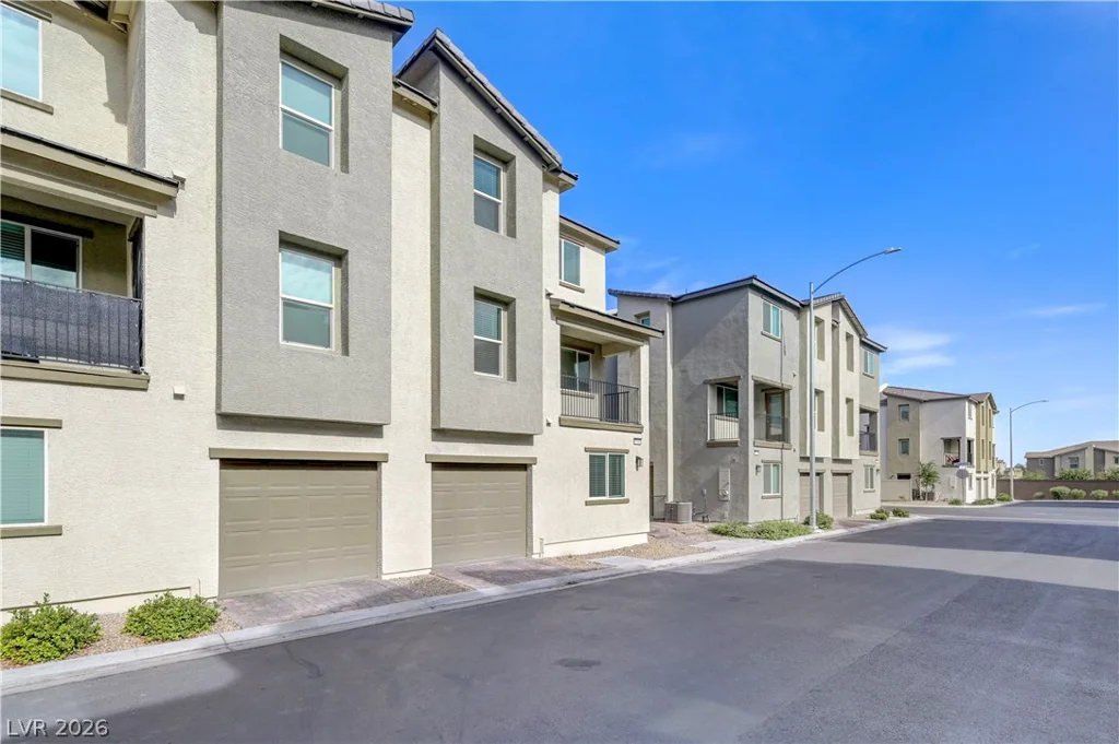6944 Skyline Blue, North Las Vegas, NV 89086