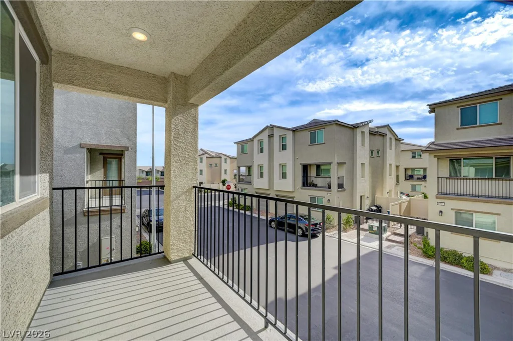 6944 Skyline Blue, North Las Vegas, NV 89086