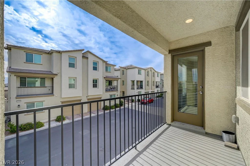 6944 Skyline Blue, North Las Vegas, NV 89086