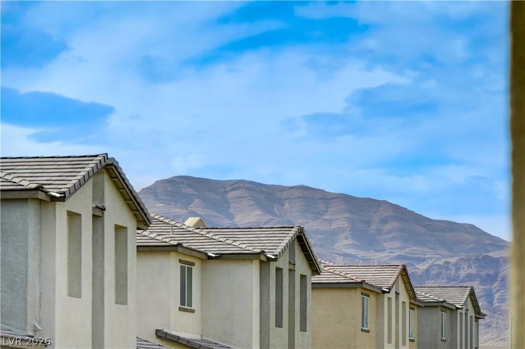 6944 Skyline Blue, North Las Vegas, NV 89086