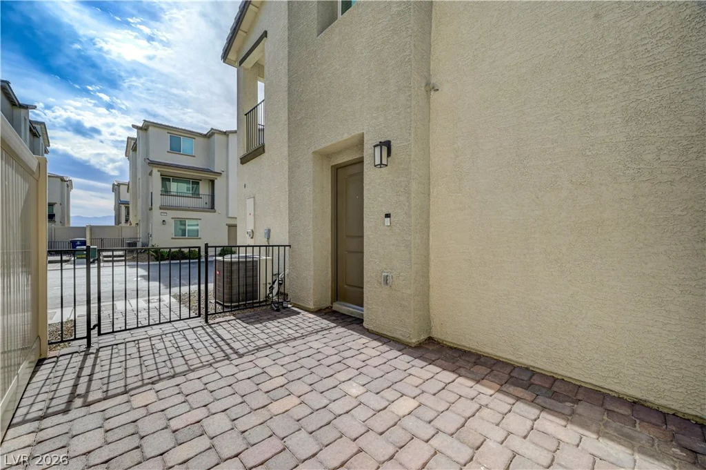 6944 Skyline Blue, North Las Vegas, NV 89086