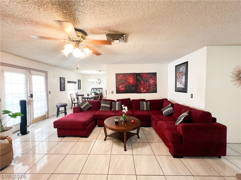 4458 Eureka, Las Vegas, NV 89103