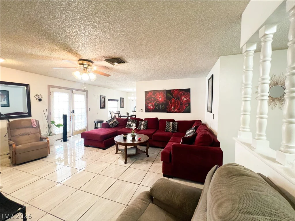 4458 Eureka, Las Vegas, NV 89103
