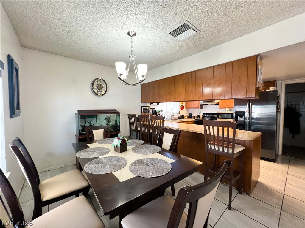 4458 Eureka, Las Vegas, NV 89103