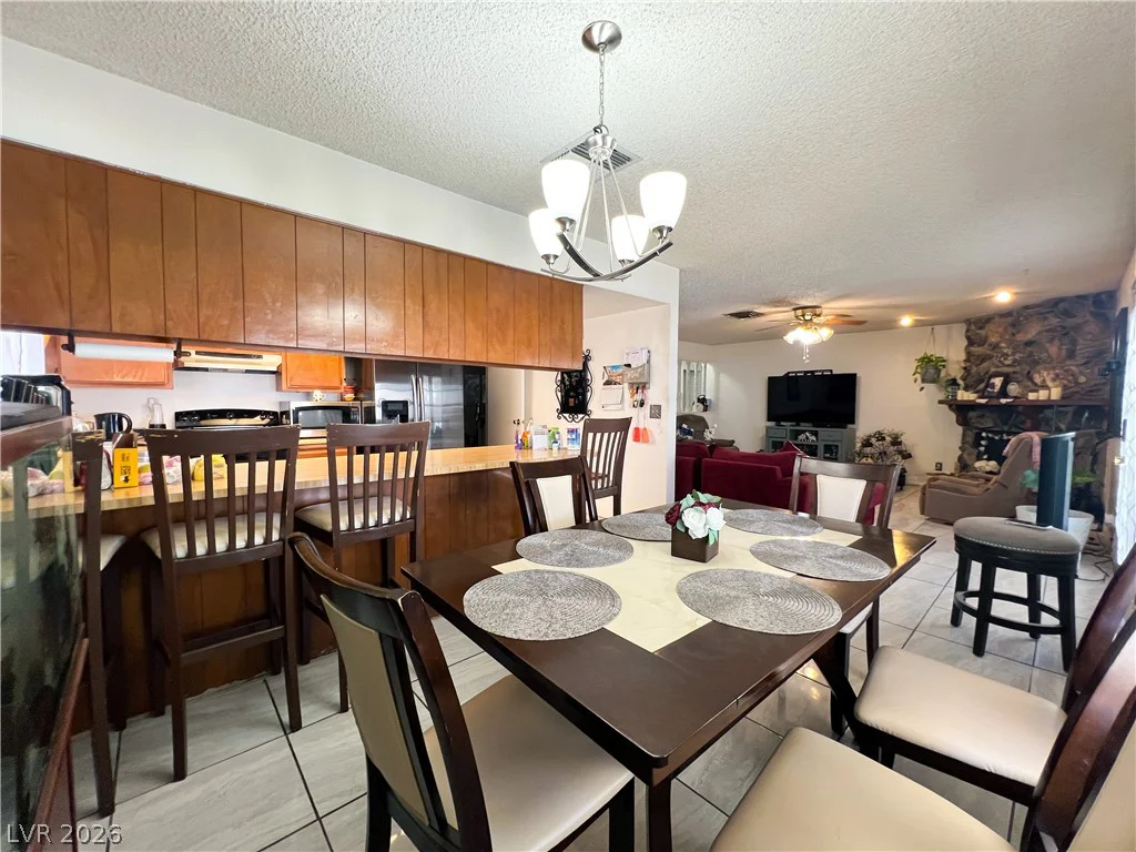 4458 Eureka, Las Vegas, NV 89103