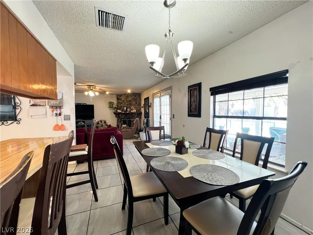 4458 Eureka, Las Vegas, NV 89103