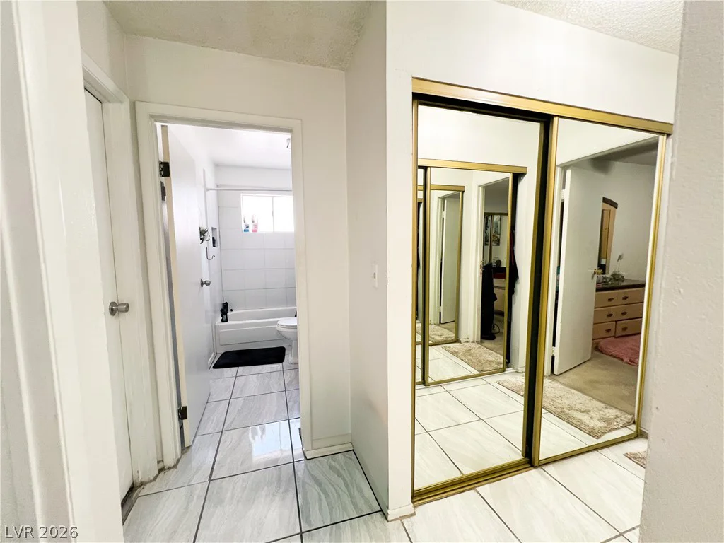 4458 Eureka, Las Vegas, NV 89103