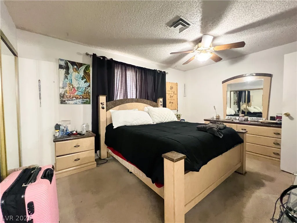 4458 Eureka, Las Vegas, NV 89103