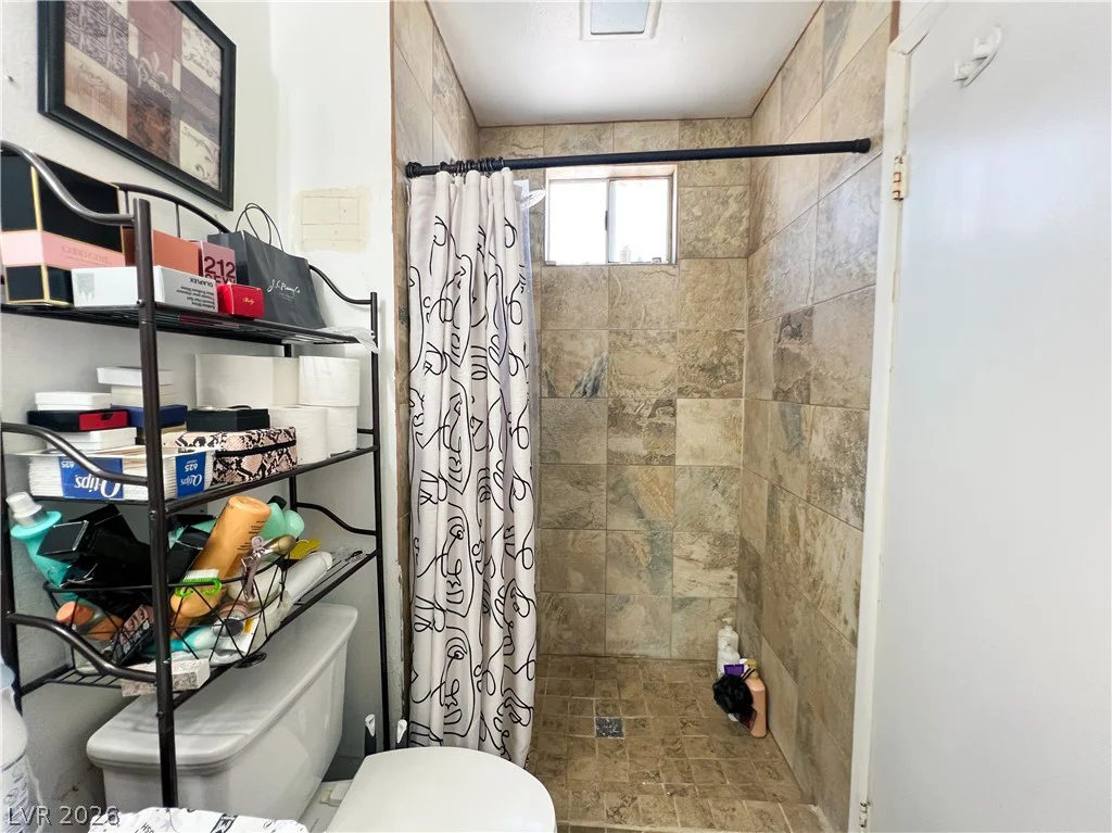 4458 Eureka, Las Vegas, NV 89103