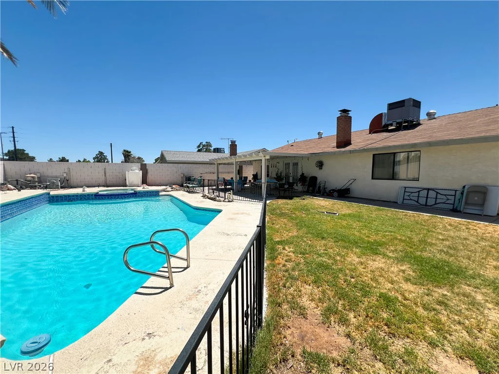 4458 Eureka, Las Vegas, NV 89103