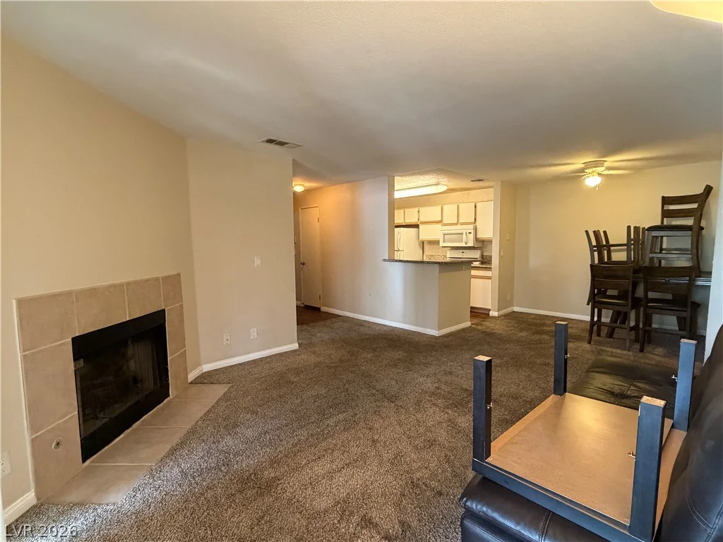 2200 Fort Apache, Las Vegas, NV 89117