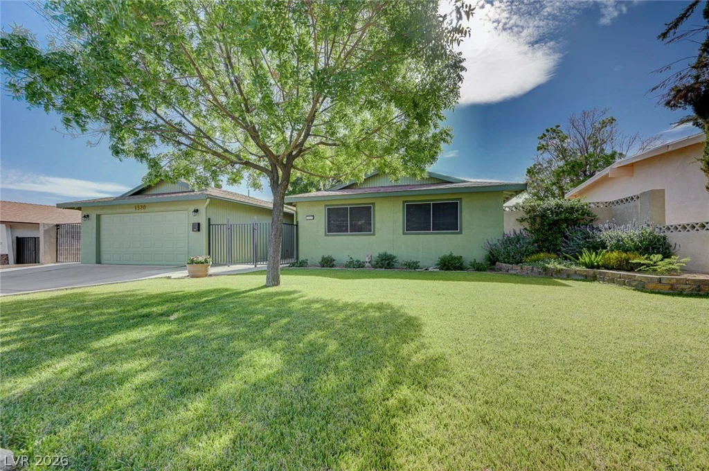 1320 Gloria, Boulder City, NV 89005