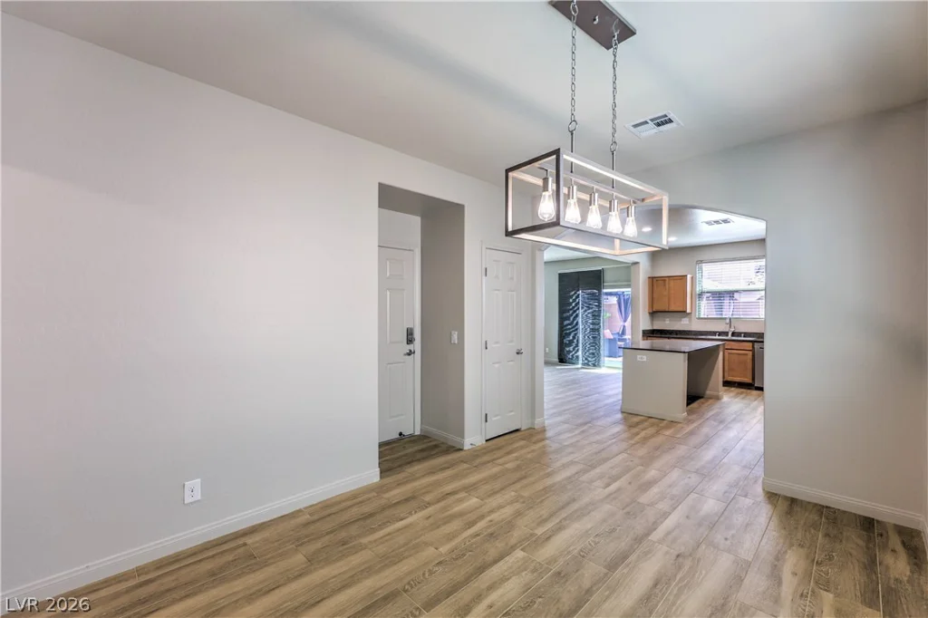 482 Eagle Glen, Las Vegas, NV 89148