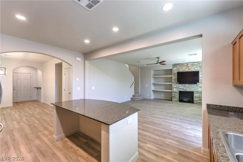 482 Eagle Glen, Las Vegas, NV 89148