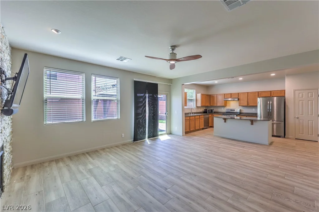 482 Eagle Glen, Las Vegas, NV 89148