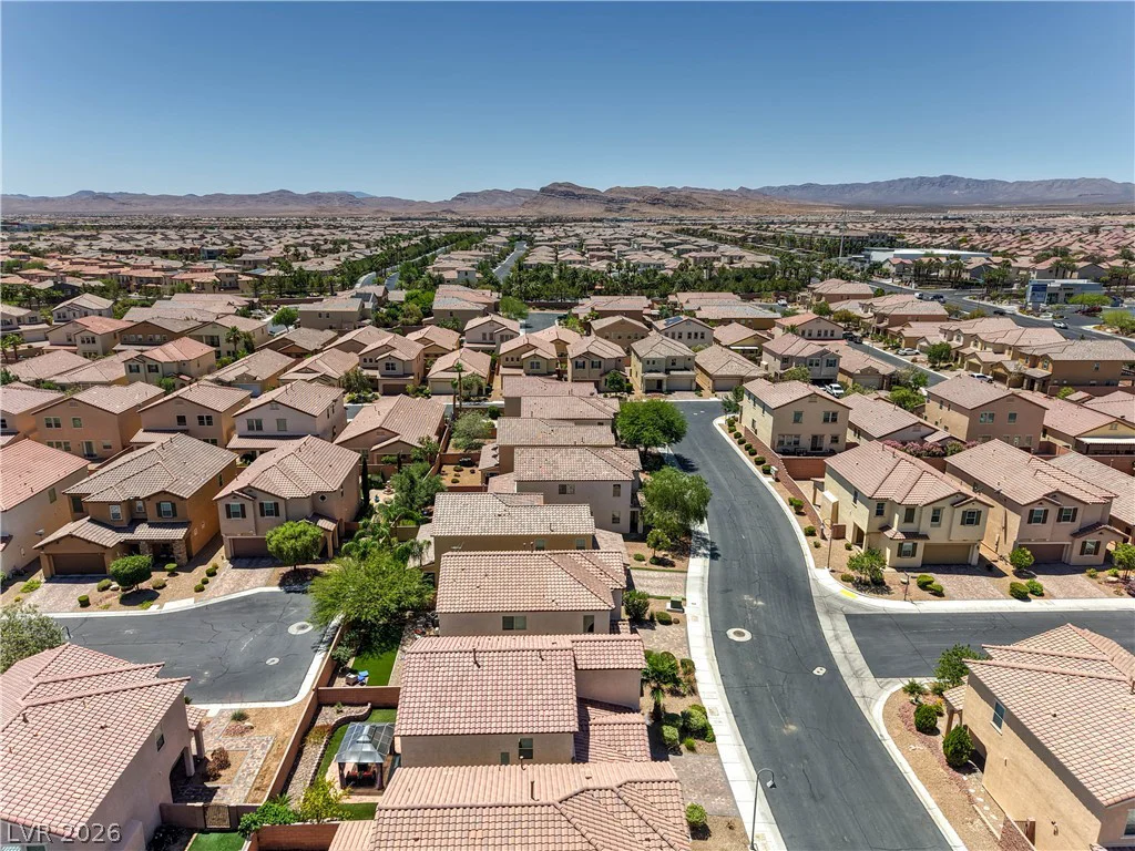 482 Eagle Glen, Las Vegas, NV 89148