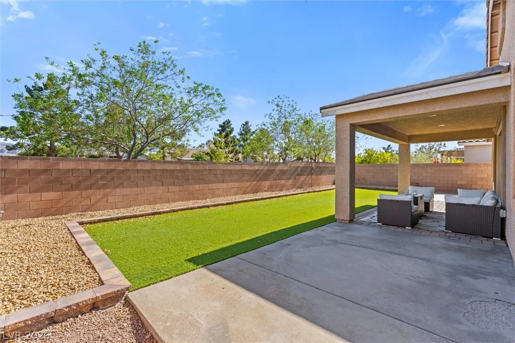 1061 Barby Springs, Henderson, NV 89014