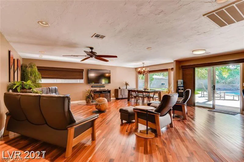 121 Mulberry, Henderson, NV 89015