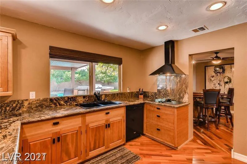 121 Mulberry, Henderson, NV 89015