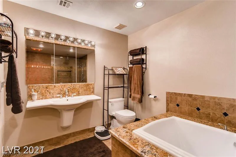 121 Mulberry, Henderson, NV 89015