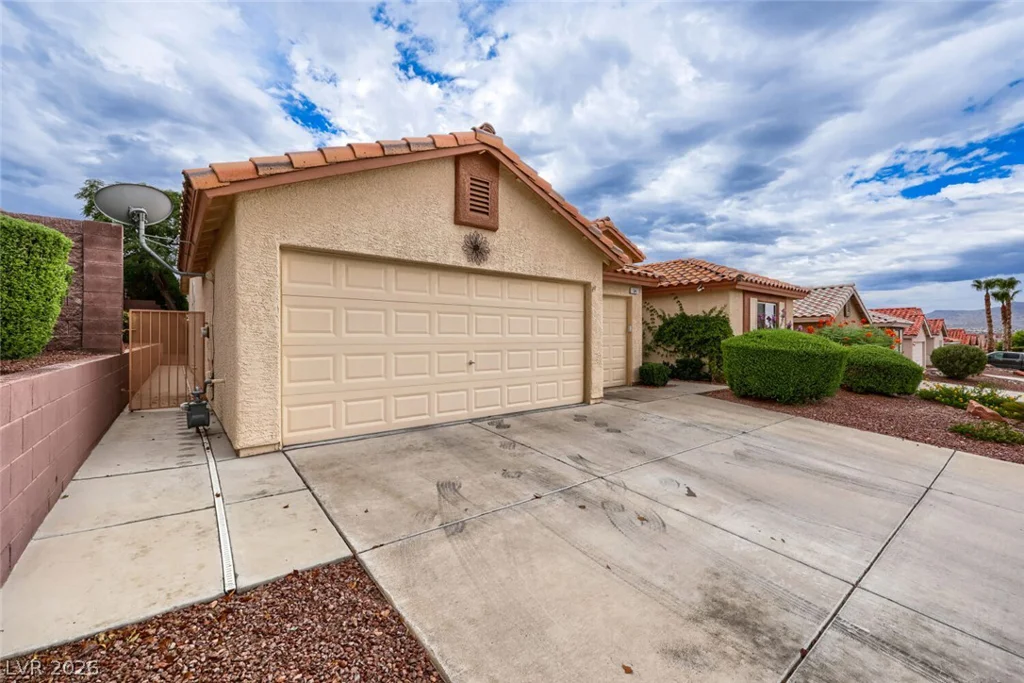 1647 Silver Slipper, Henderson, NV 89002