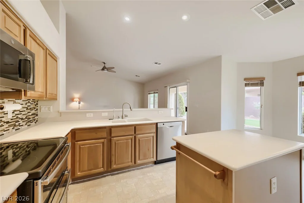 1647 Silver Slipper, Henderson, NV 89002