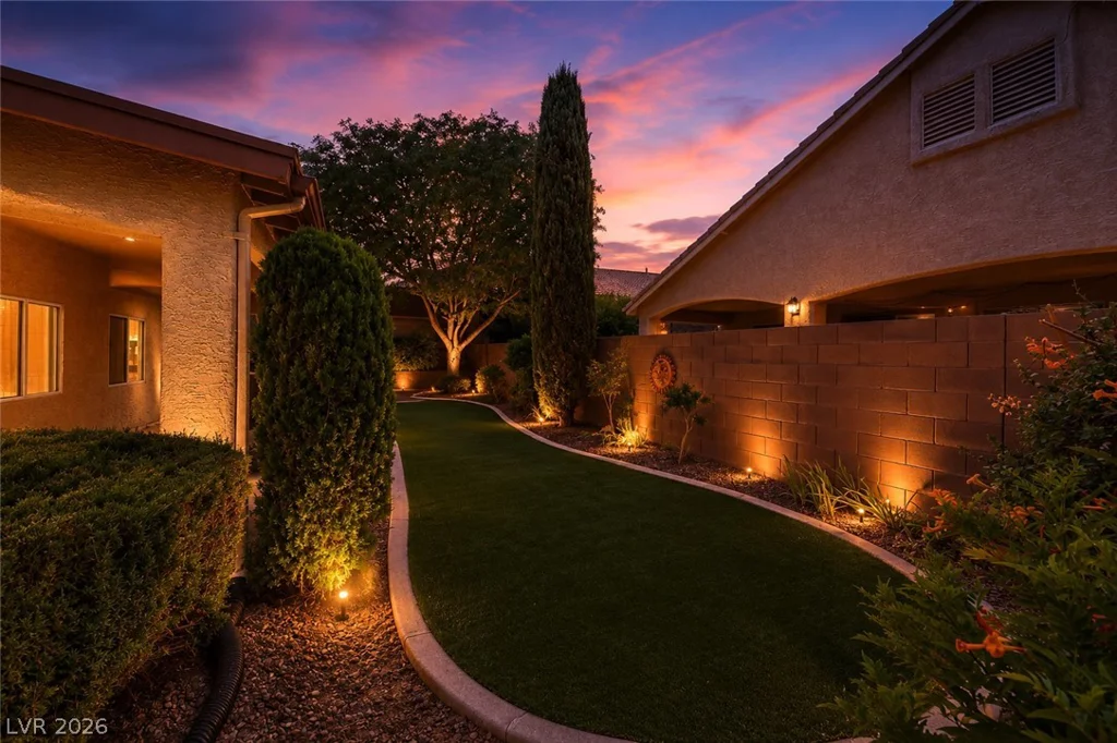 1647 Silver Slipper, Henderson, NV 89002