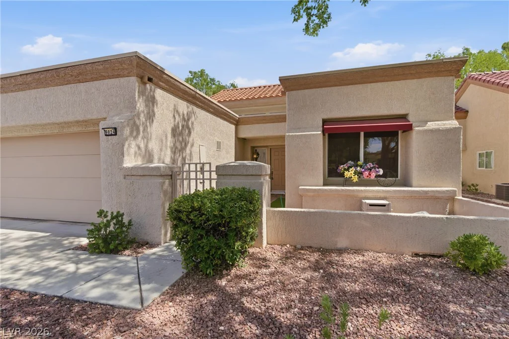9024 Sundial, Las Vegas, NV 89134