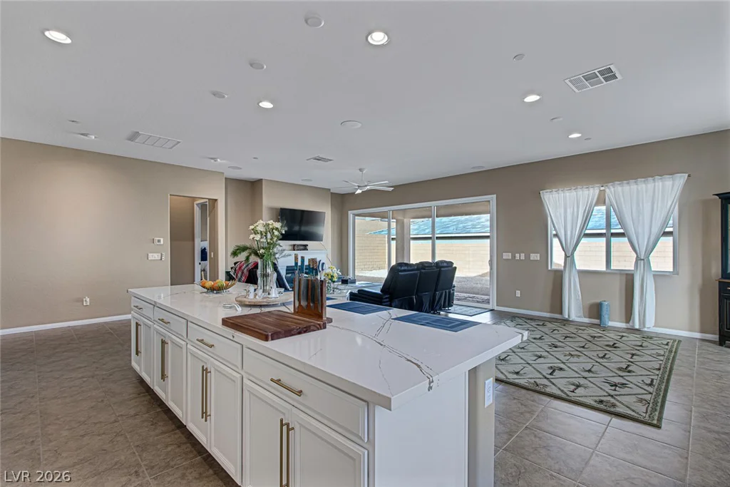 10930 Krista Leigh, Las Vegas, NV 89166