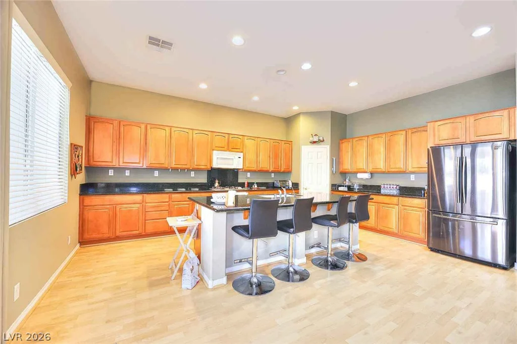 6536 Black Oaks, North Las Vegas, NV 89084