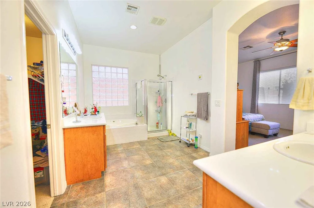 6536 Black Oaks, North Las Vegas, NV 89084