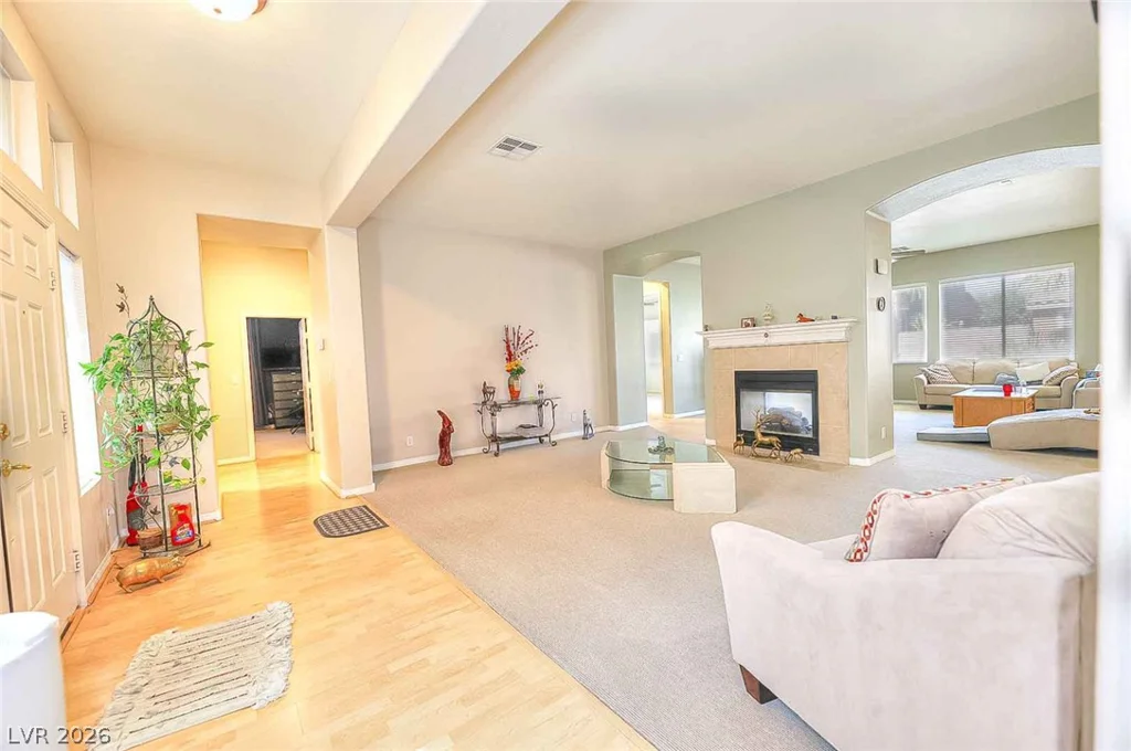 6536 Black Oaks, North Las Vegas, NV 89084