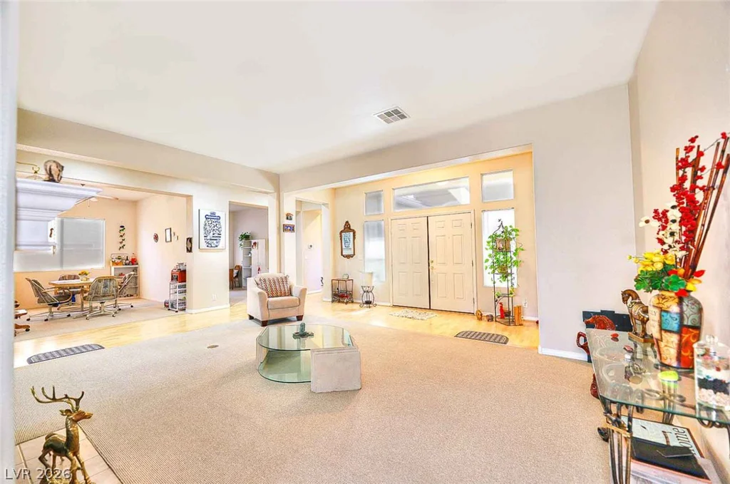 6536 Black Oaks, North Las Vegas, NV 89084