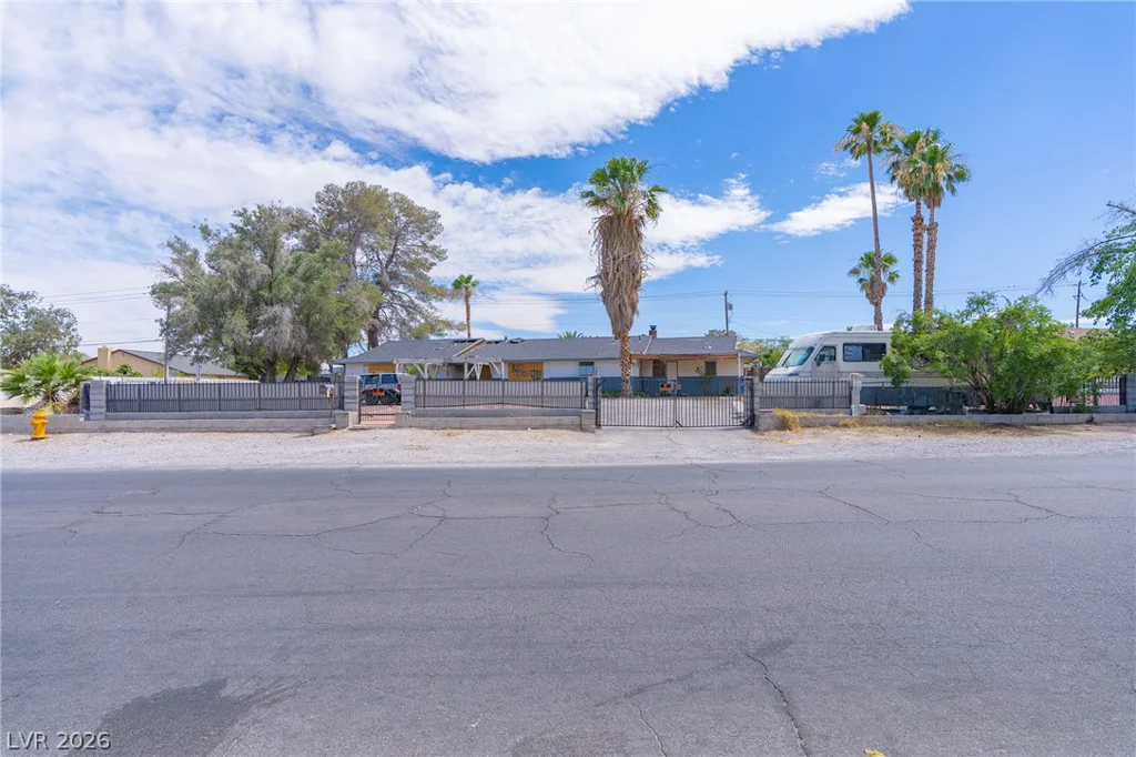 1771 Gabriel, Las Vegas, NV 89119