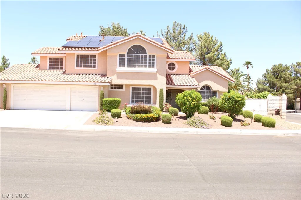 824 Red Hollow, North Las Vegas, NV 89031