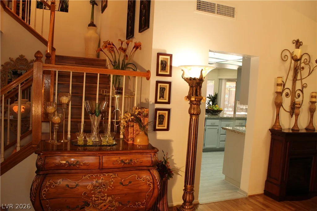 824 Red Hollow, North Las Vegas, NV 89031