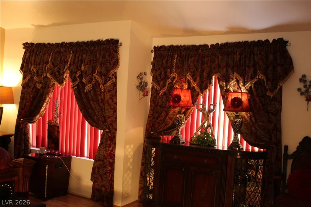 824 Red Hollow, North Las Vegas, NV 89031