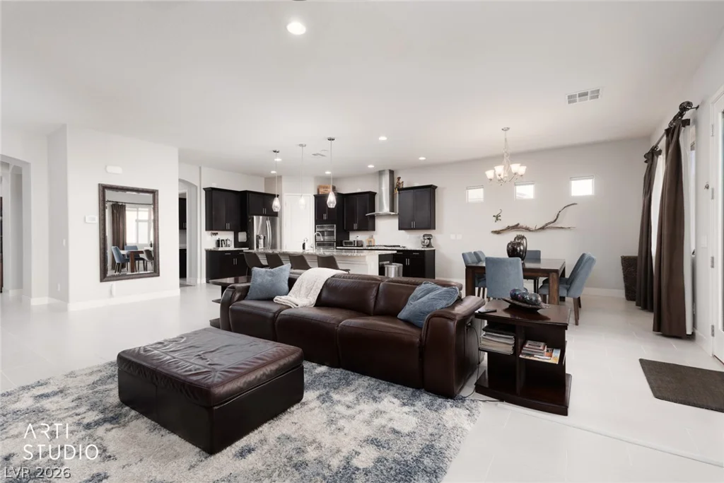 7742 Camero, Las Vegas, NV 89113