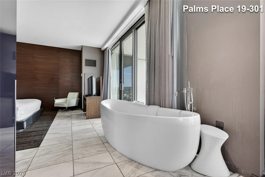 4381 Flamingo, Las Vegas, NV 89103