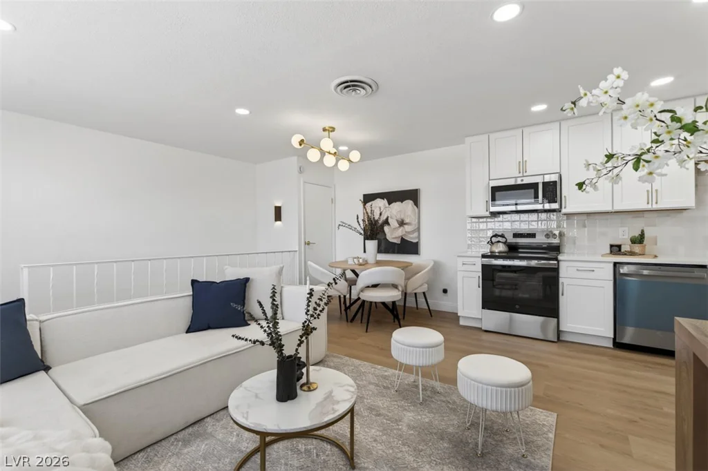 1339 Elizabeth, Las Vegas, NV 89119