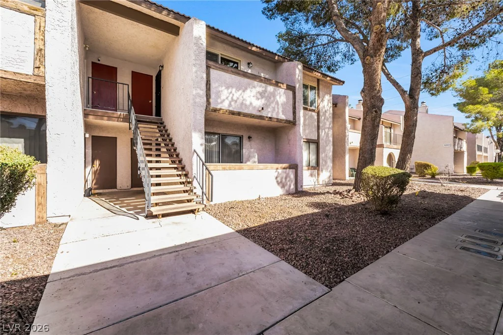 5264 Child, Las Vegas, NV 89103