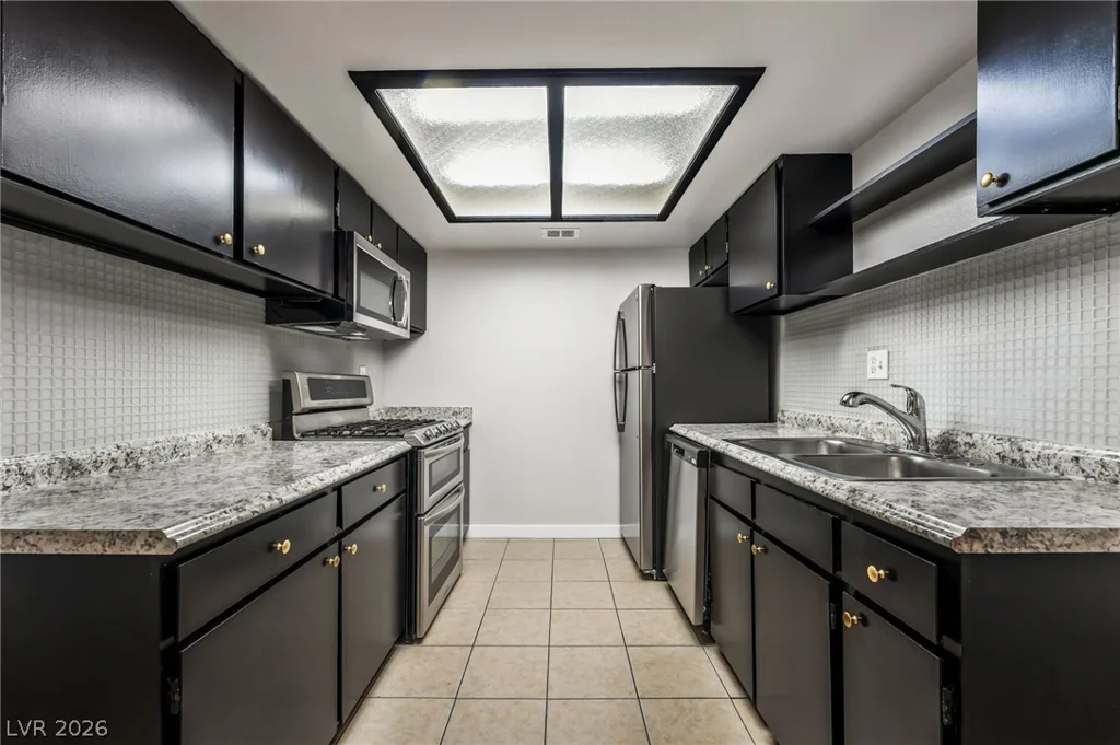 5264 Child, Las Vegas, NV 89103