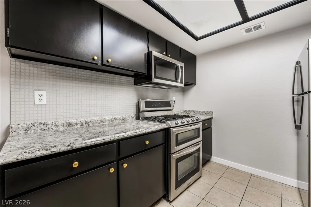 5264 Child, Las Vegas, NV 89103