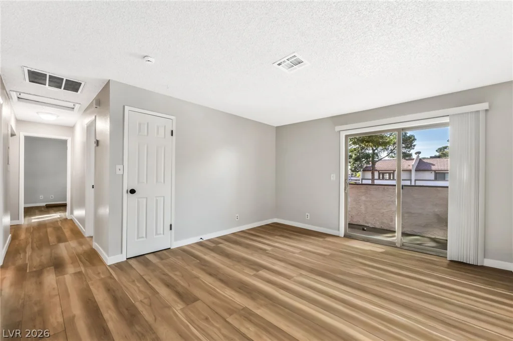 5264 Child, Las Vegas, NV 89103