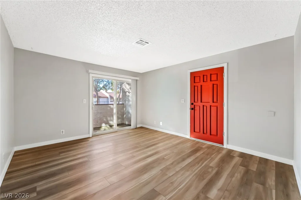 5264 Child, Las Vegas, NV 89103