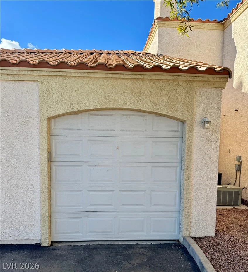 1900 Torrey Pines, Las Vegas, NV 89108